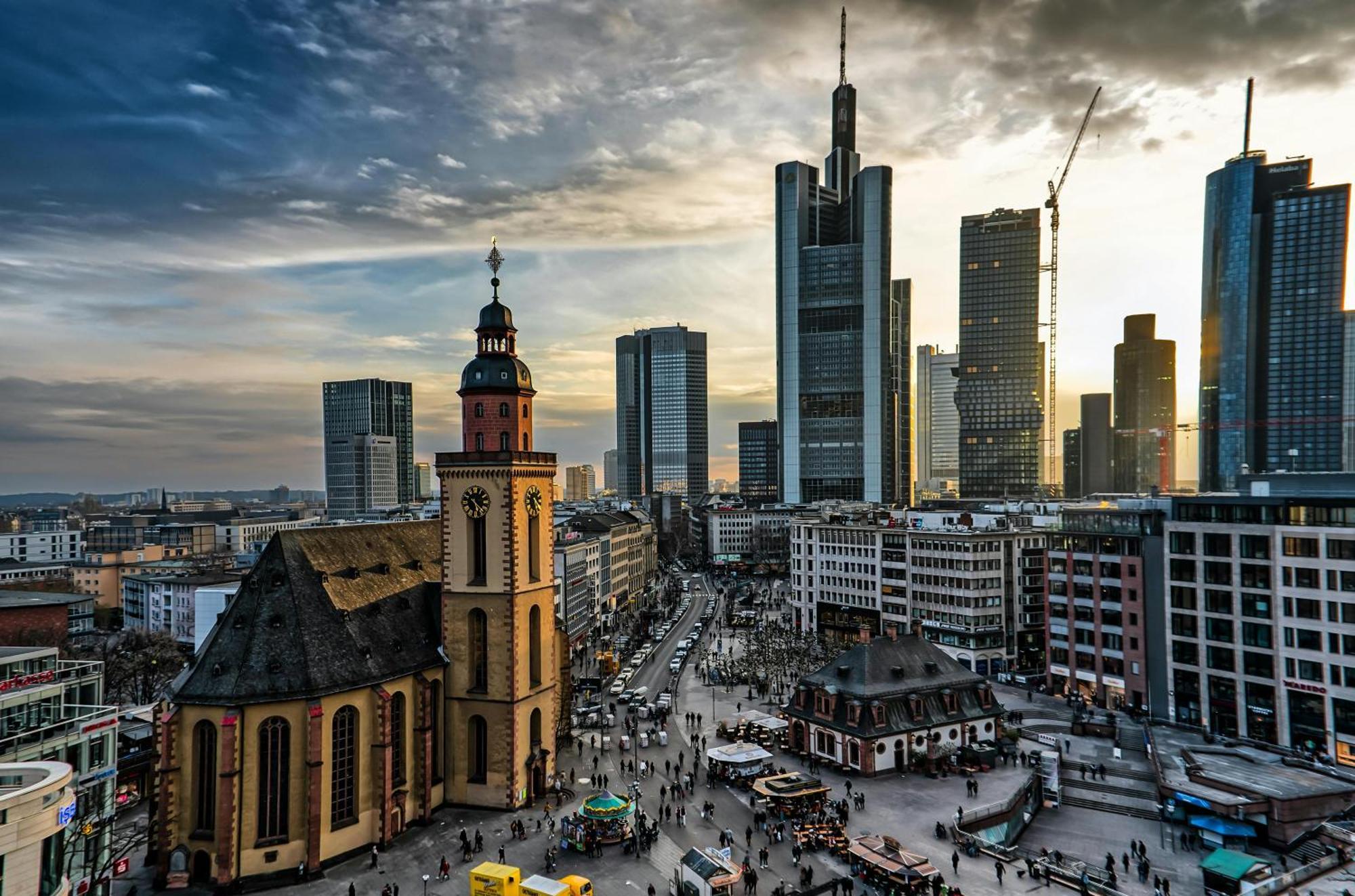 Hotel Rossija Frankfurt nad Mohanem Exteriér fotografie