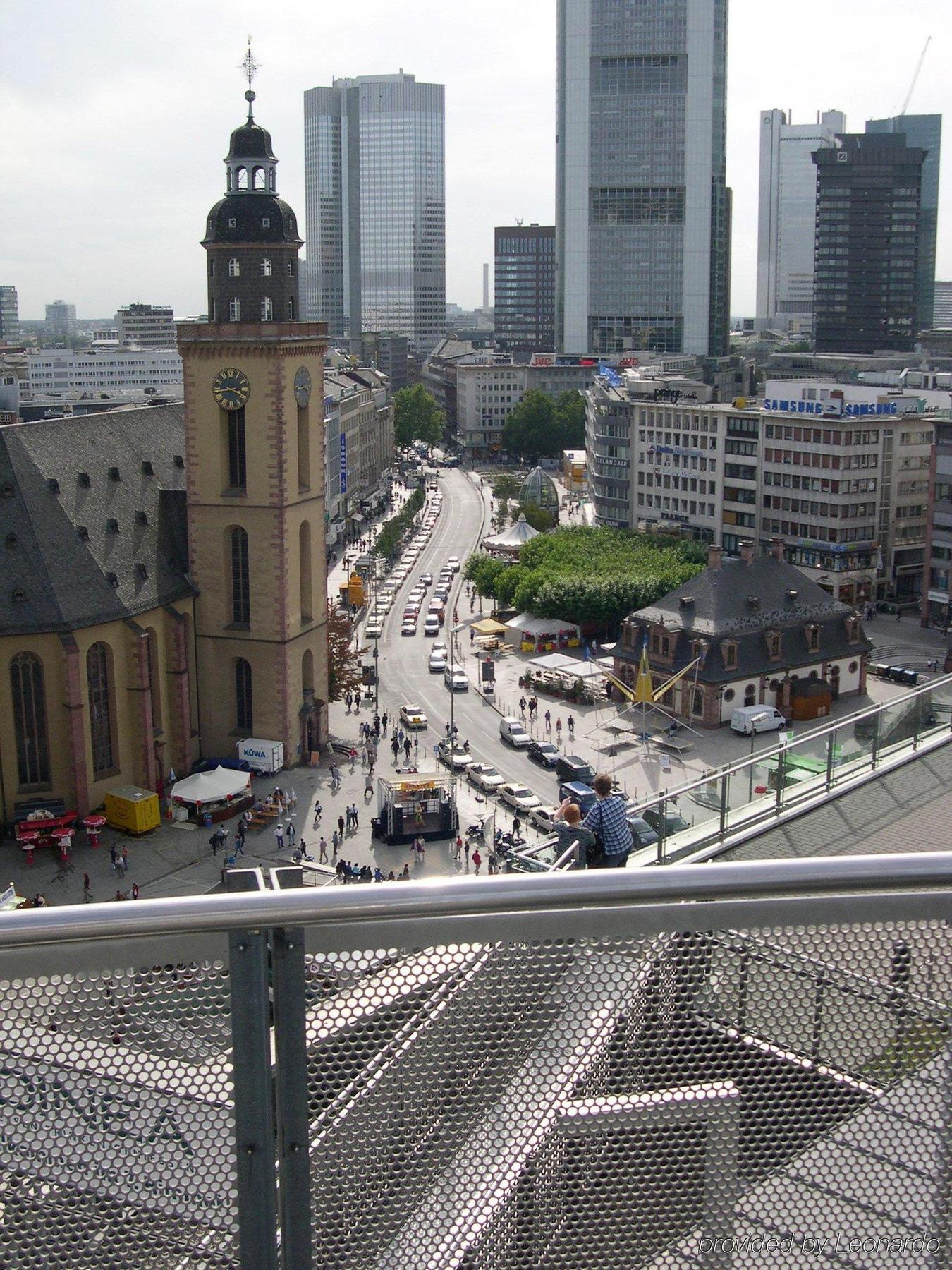 Hotel Rossija Frankfurt nad Mohanem Exteriér fotografie